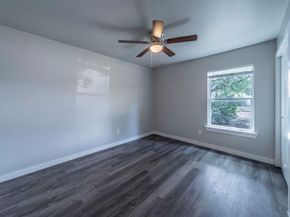 2939 N El Centro Way , Dallas Texas 75241