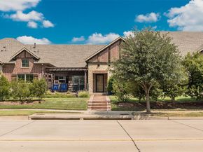 881  Birds Fort Trail , Arlington Texas 76005
