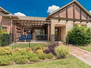 881  Birds Fort Trail , Arlington Texas 76005