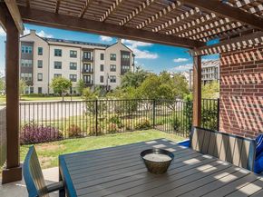 881  Birds Fort Trail , Arlington Texas 76005