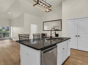 881  Birds Fort Trail , Arlington Texas 76005