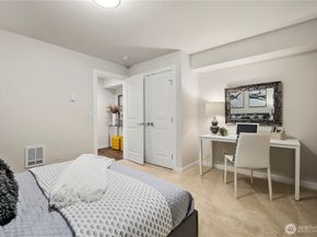 9239 B 16th Avenue SW, Seattle WA 98106