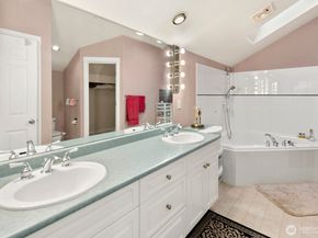 6100 NE 181st Street 7, Kenmore WA 98028