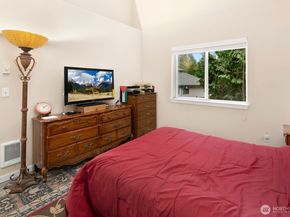 6100 NE 181st Street 7, Kenmore WA 98028