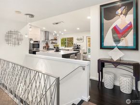 1617 121st Avenue SE, Bellevue WA 98005