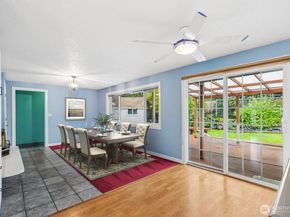 18930 66th Place W, Lynnwood WA 98036