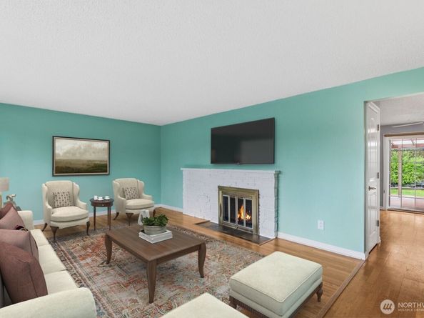 18930 66th Place W, Lynnwood WA 98036