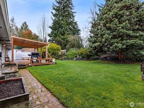 18930 66th Place W, Lynnwood WA 98036