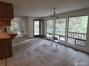 4725 272nd Avenue NE, Redmond WA 98053