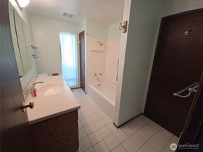4725 272nd Avenue NE, Redmond WA 98053