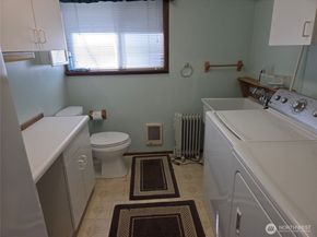 4725 272nd Avenue NE, Redmond WA 98053