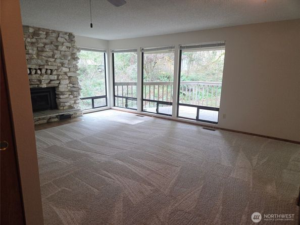 4725 272nd Avenue NE, Redmond WA 98053