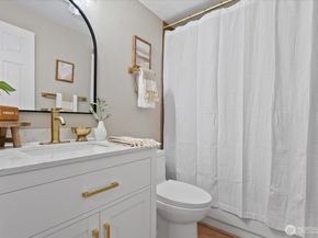 13514 NE 89th Court, Redmond WA 98052