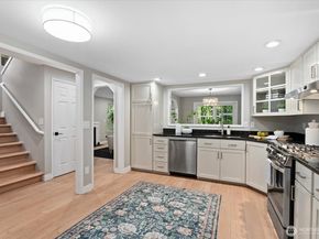 13514 NE 89th Court, Redmond WA 98052