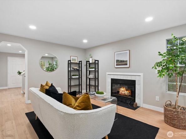 13514 NE 89th Court, Redmond WA 98052