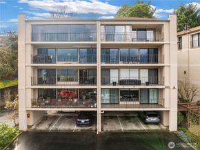 8005 Sand Point Way NE A31, Seattle WA 98115