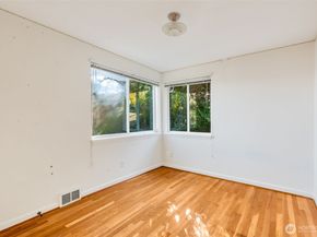 7508 56th Avenue NE, Seattle WA 98115