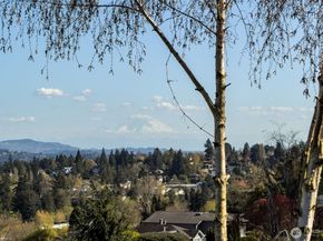 7508 56th Avenue NE, Seattle WA 98115