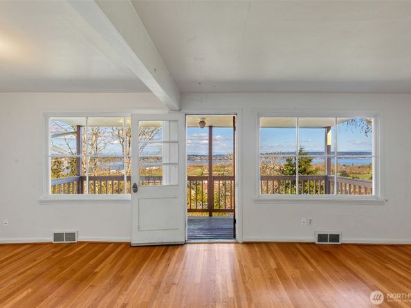 7508 56th Avenue NE, Seattle WA 98115