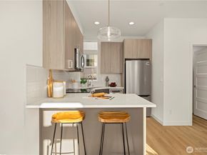 1206 B NW 83rd Street, Seattle WA 98117