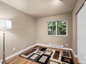 15325 SE 155th Place E2, Renton WA 98058