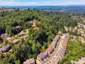 5583 Lakemont Boulevard SE 1603, Bellevue WA 98006