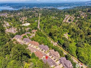 5583 Lakemont Boulevard SE 1603, Bellevue WA 98006