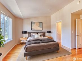 5583 Lakemont Boulevard SE 1603, Bellevue WA 98006