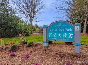 5583 Lakemont Boulevard SE 1603, Bellevue WA 98006