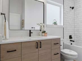 809 S Sullivan Street B, Seattle WA 98108