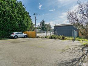 8847 9th Avenue SW A, Seattle WA 98106