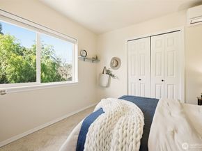 8847 9th Avenue SW A, Seattle WA 98106