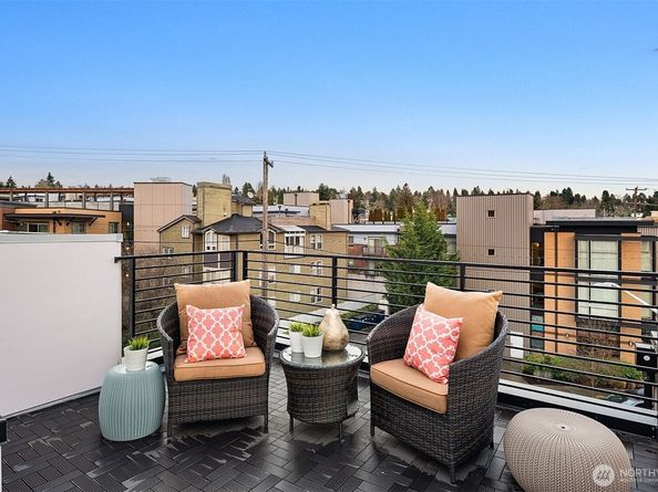 5114 24th Avenue NE, Seattle WA 98105