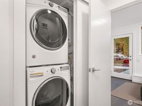 5114 24th Avenue NE, Seattle WA 98105