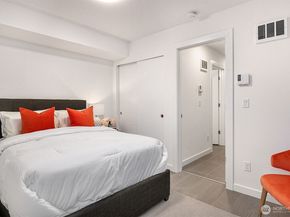 5114 24th Avenue NE, Seattle WA 98105