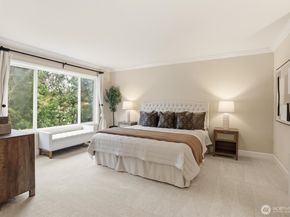 928 271st Avenue SE, Sammamish WA 98075