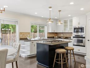 928 271st Avenue SE, Sammamish WA 98075