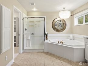 928 271st Avenue SE, Sammamish WA 98075