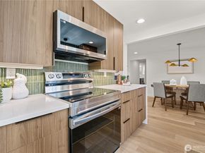 515 NE 123rd Street, Seattle WA 98125
