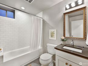 7710 57th Avenue NE, Seattle WA 98115