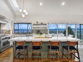 7710 57th Avenue NE, Seattle WA 98115