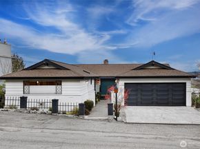 7710 57th Avenue NE, Seattle WA 98115