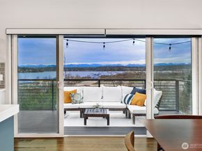 7710 57th Avenue NE, Seattle WA 98115