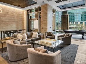 10650 NE 9th Place 422, Bellevue WA 98004