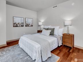 10650 NE 9th Place 422, Bellevue WA 98004
