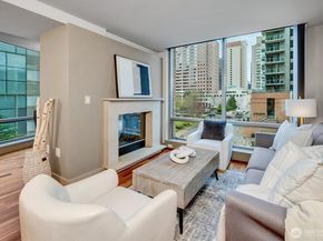 10650 NE 9th Place 422, Bellevue WA 98004
