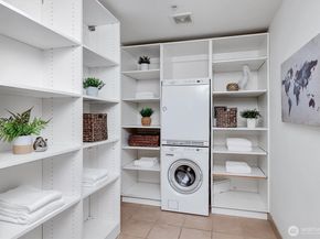 10650 NE 9th Place 422, Bellevue WA 98004