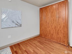 10650 NE 9th Place 422, Bellevue WA 98004