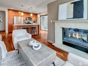 10650 NE 9th Place 422, Bellevue WA 98004