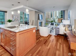 10650 NE 9th Place 422, Bellevue WA 98004